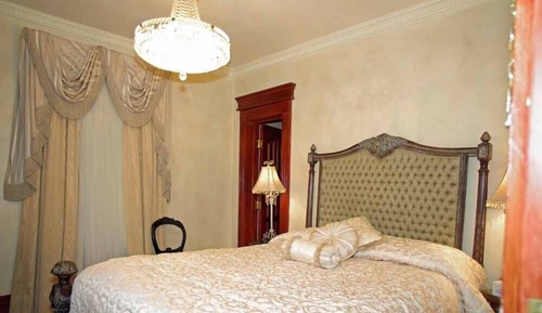Habitación (John B. Foley)