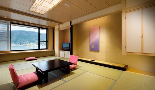 Habitación tradicional, no fumadores, vistas al lago (Japanese-Style, Breakfast Included)