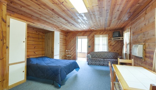 Cabaña, no fumadores, cocina (Linens Included, No Pets Allowed)
