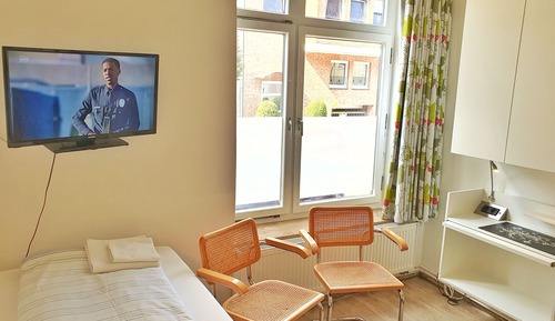 Habitación básica con 1 cama doble o 2 individuales
