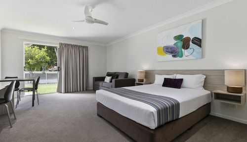 Habitación estándar, 1 cama de matrimonio con sofá cama, no fumadores, vistas al jardín
