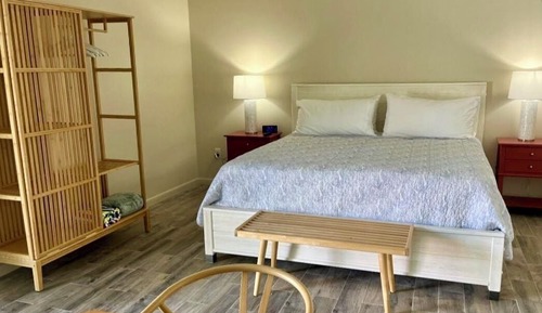 Estudio, 1 cama de matrimonio grande, cocina básica (Lighthouse)