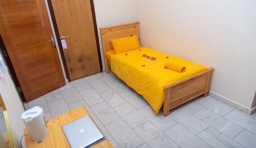 Habitación triple de lujo, 1 habitación, balcón