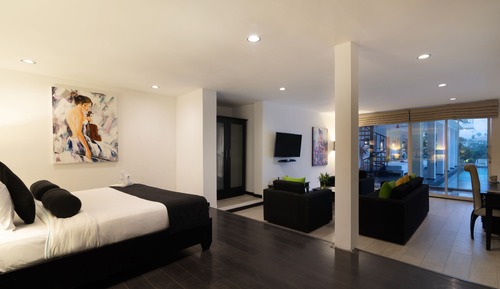 Deluxe Family room