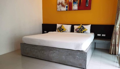 Habitación Deluxe doble, vistas a la piscina