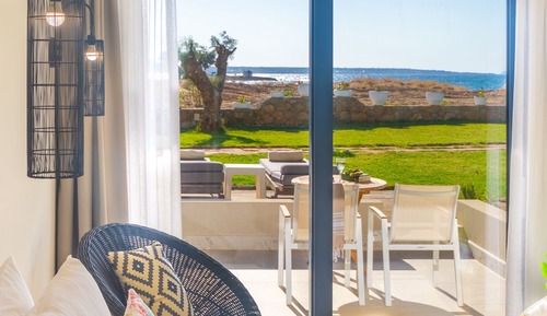Estudio Deluxe, vistas al mar, planta baja (Pool View)