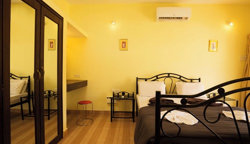 Suite (Coral)