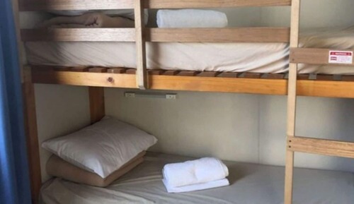 Cabaña económica (Sleeps 4 - Pet Friendly)