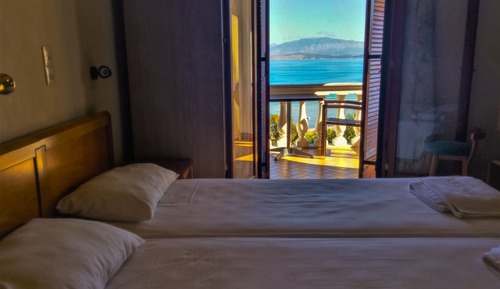 Estudio, vistas al mar