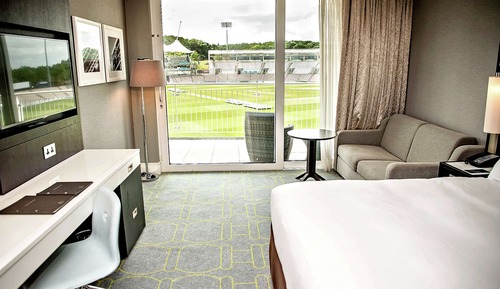 Suite junior, 1 cama de matrimonio grande, no fumadores (Pitch View)