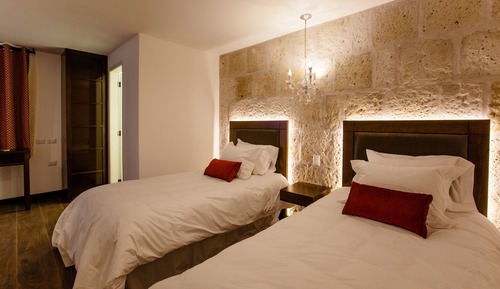 Habitación con 2 camas individuales