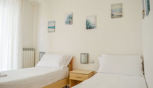 Apartamento exclusivo, 2 habitaciones, vistas al mar, frente al mar