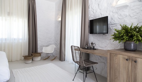 Suite junior, bañera de hidromasaje, vistas al mar
