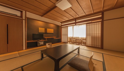 Habitación, fumadores, vistas a la montaña