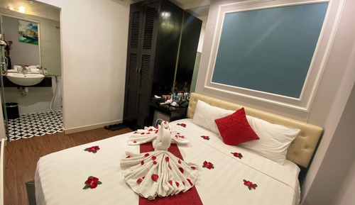 Superior Queen Room No Window