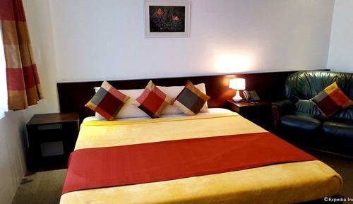 Deluxe triple with breakfast for 2