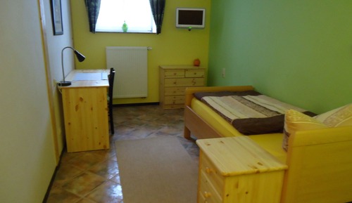 Habitación individual económica, baño compartido