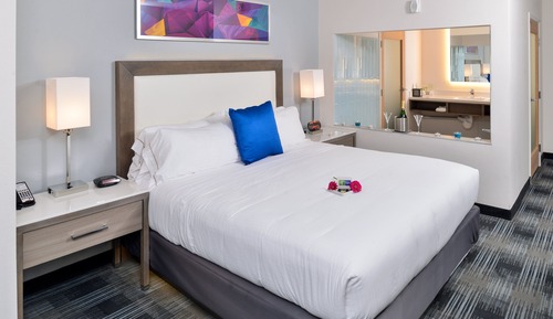 Suite, 1 cama de matrimonio grande, bañera de hidromasaje