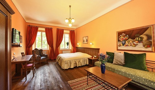 Habitación doble (with Extra Bed - Castle View)