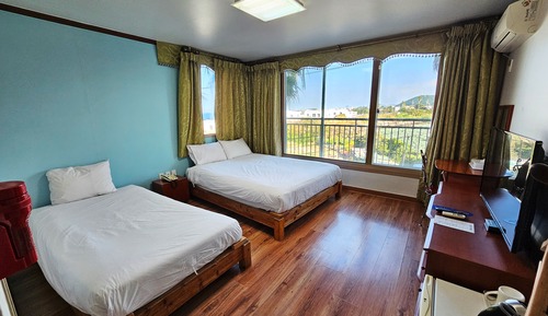 Budget Twin Room