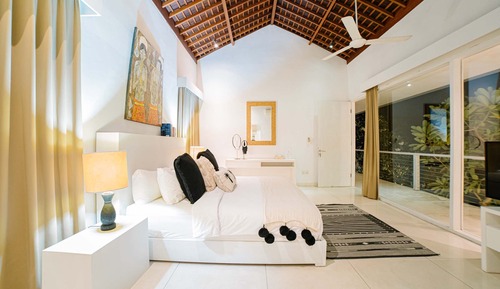 Villa Deluxe, 3 habitaciones, baño privado, vistas a la piscina