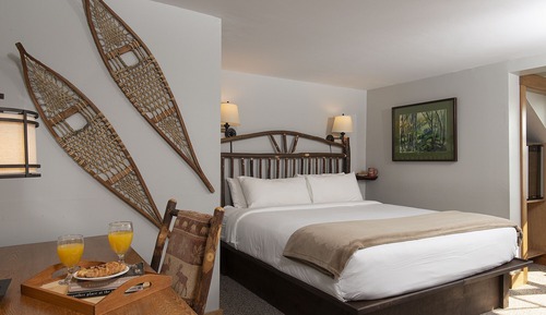 Classic, 1 King Bed