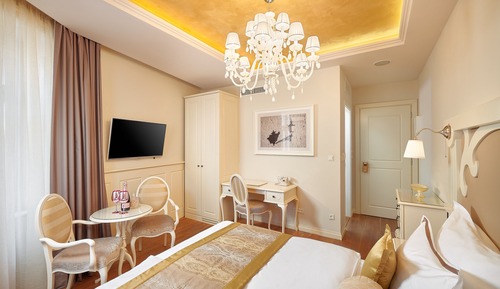 Habitación Deluxe con 1 cama doble o 2 individuales, vistas a la ciudad