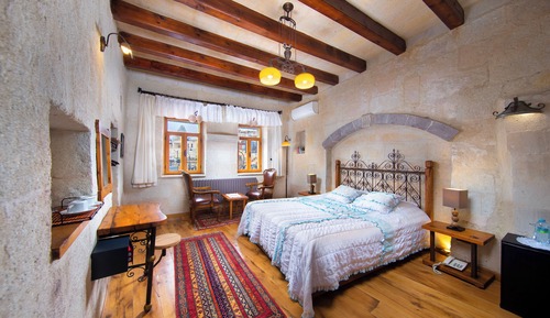  Double Stone Room