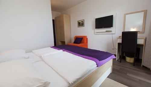 Superior Twin Room with extra bed, Sea Side