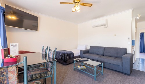 Apartamento clásico, baño privado, vistas al patio