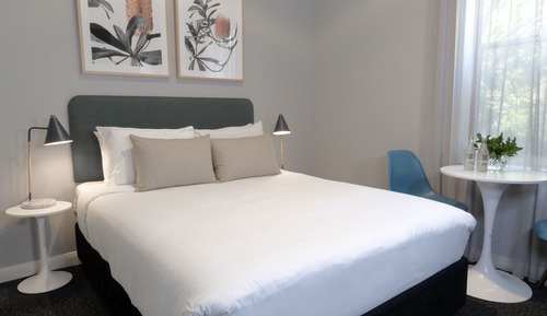 Habitación Deluxe doble, 1 cama de matrimonio, baño compartido