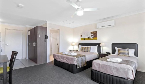Habitación ejecutiva con 2 camas individuales