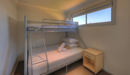 Cabaña presidencial, 2 habitaciones, balcón, vistas al lago