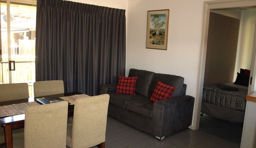 Suite estándar, 2 habitaciones, cocina básica (Unit)