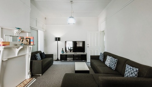 Apartamento (Three Bedroom Apartment)