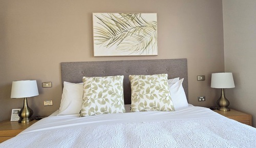 Estudio Premium, 1 cama de matrimonio grande, vistas a la bahía, junto a la playa
