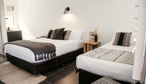 Estudio estándar, no fumadores, cocina básica (Queen + single 3 night)