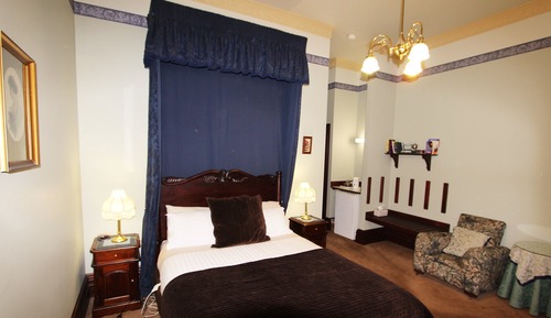 Ethel Pearce Deluxe Room