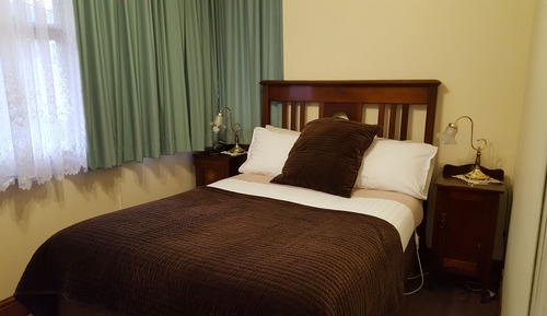 Eric Pearce Standard Room