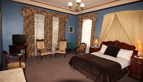 Roland Pearce Spa Room