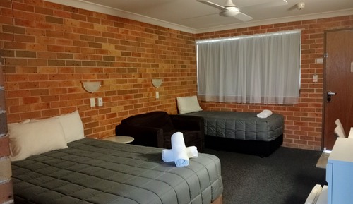 Habitación estándar con 1 cama doble o 2 individuales