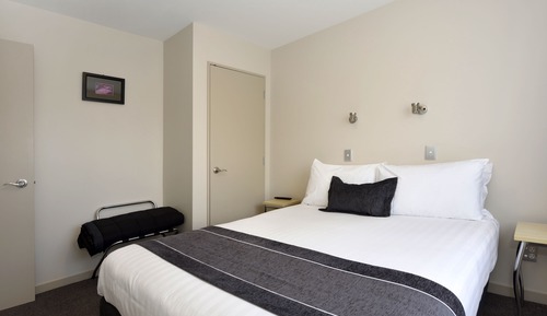 One Bedroom Spa Studio