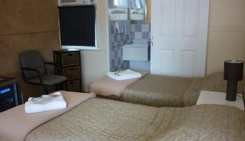 Habitación estándar, no fumadores, balcón (Motel Room)