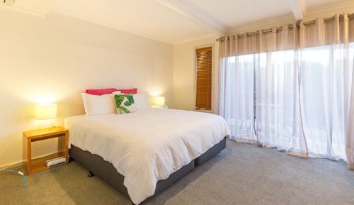 Habitación, 1 cama de matrimonio grande, terraza, planta baja