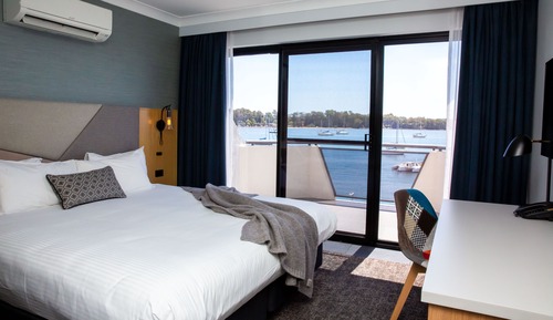 Suite estándar (Waterside King Suite)