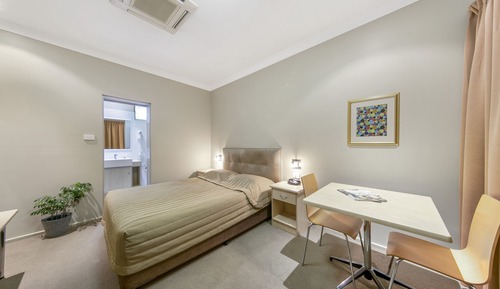 Habitación estándar doble (Standard Queen Room)