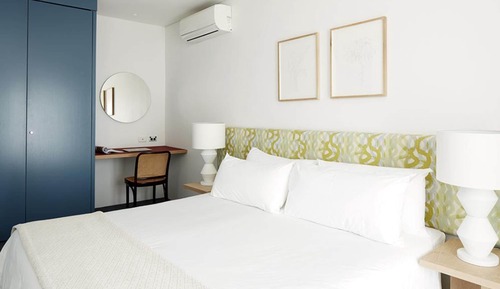 Habitación estándar, no fumadores, balcón (Side View King Suite)