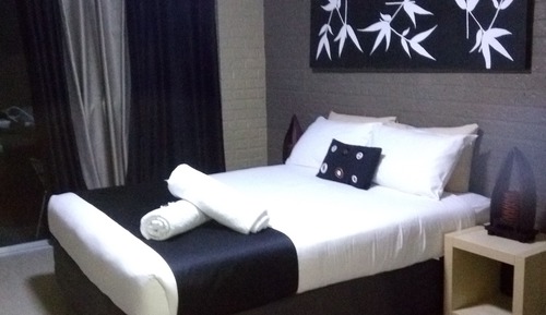 Habitación estándar, balcón (Ground Floor Double)