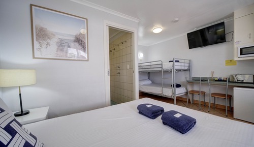 Habitación estándar (Room for 4)