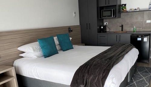 Habitación Deluxe, 1 cama de matrimonio grande, planta baja